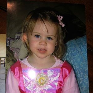 Meet your Posher, Ella